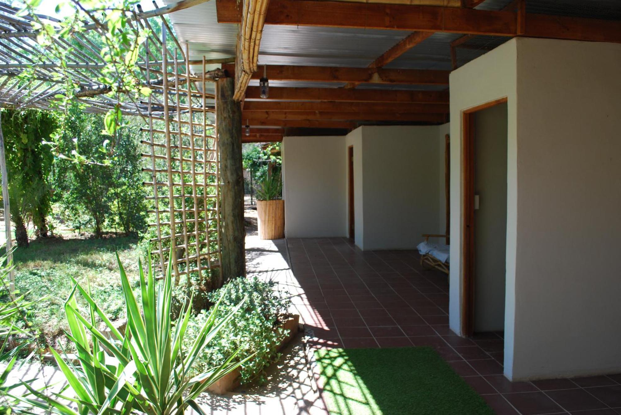Amber Lagoon Backpackers Lodge Vleirivier Room photo